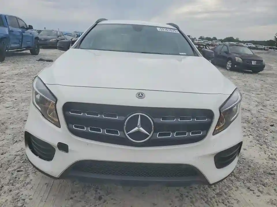 WDCTG4EB5JJ504821 2018 MERCEDES-BENZ GLA-CLASS-4