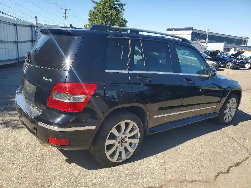 WDCGG8HB9AF395867 2010 MERCEDES-BENZ GLK-CLASS-2
