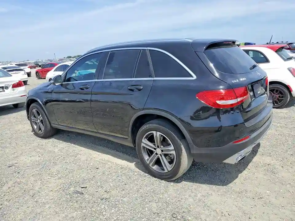 WDC0G4JB9GF114390 2016 MERCEDES-BENZ GLC-CLASS-1