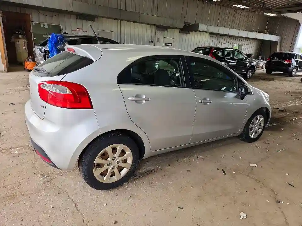 KNADM5A38E6358539 2014 KIA RIO-2