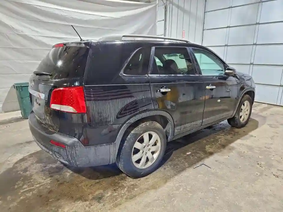 5XYKT4A62CG197049 2012 KIA SORENTO-2