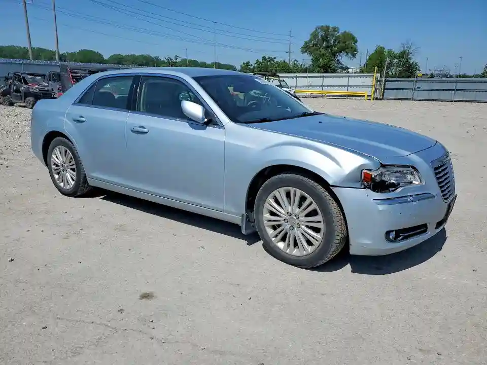 2C3CCARG1DH589897 2013 CHRYSLER 300-3