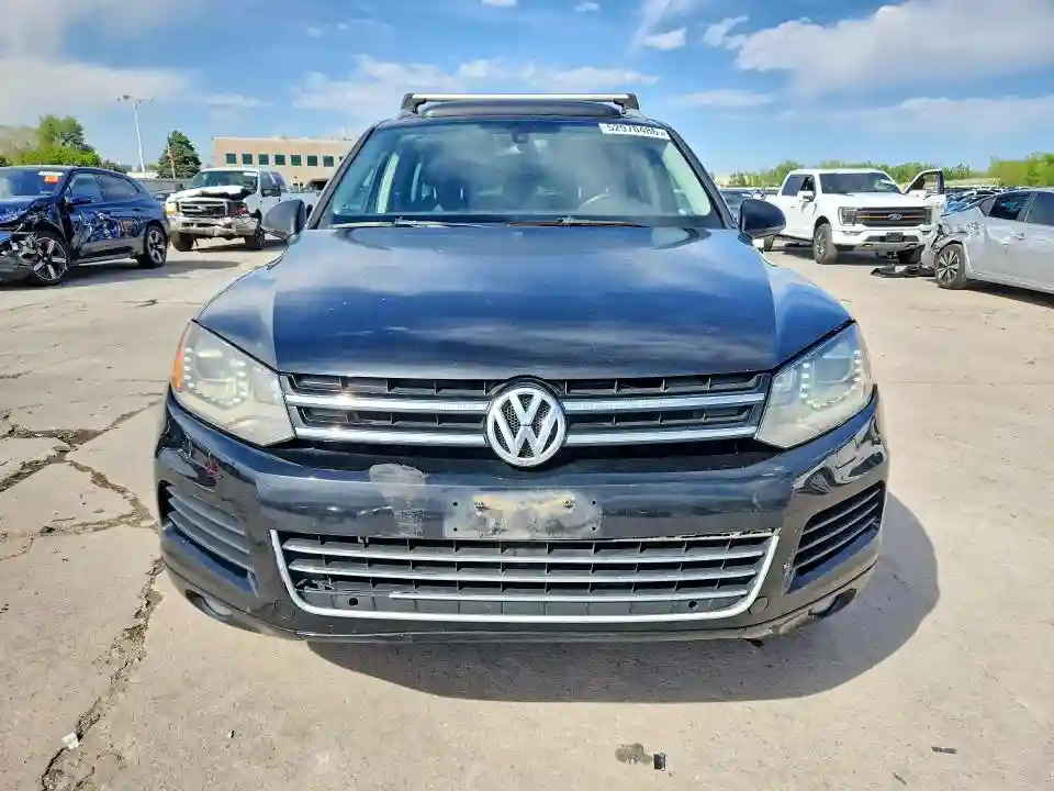 WVGEK9BP3CD005992 2012 VOLKSWAGEN TOUAREG-4