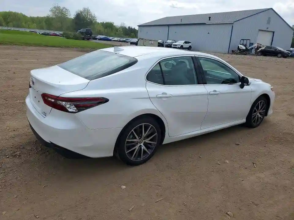 4T1F31AK5RU632257 2024 TOYOTA CAMRY-2