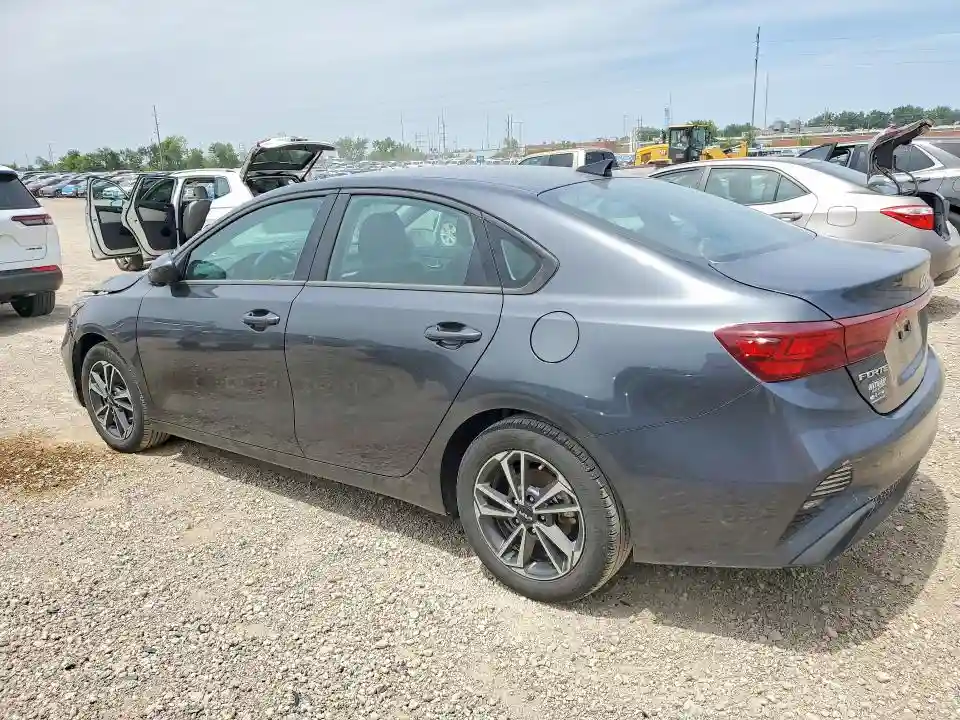 3KPF24AD5RE839756 2024 KIA FORTE LXS-1