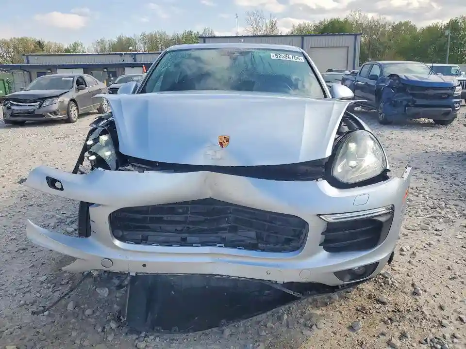 WP1AA2A23HKA86481 2017 PORSCHE CAYENNE-4