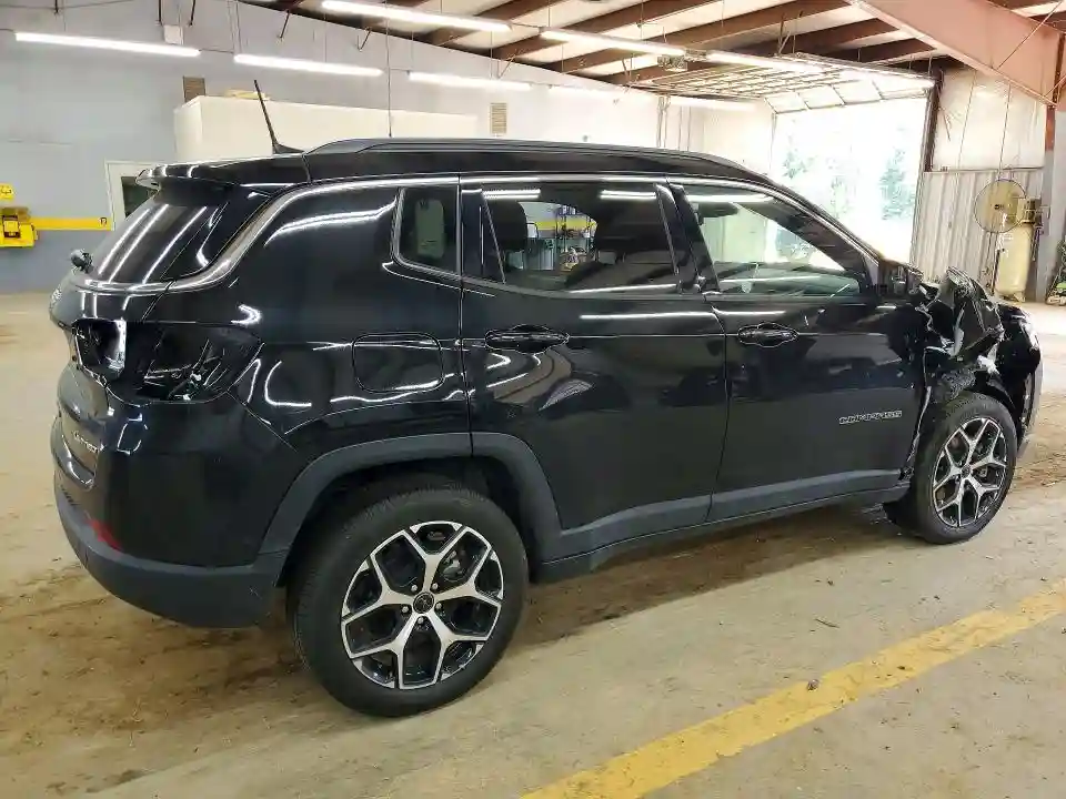 3C4NJDCN1ST590670 2025 JEEP COMPASS-2