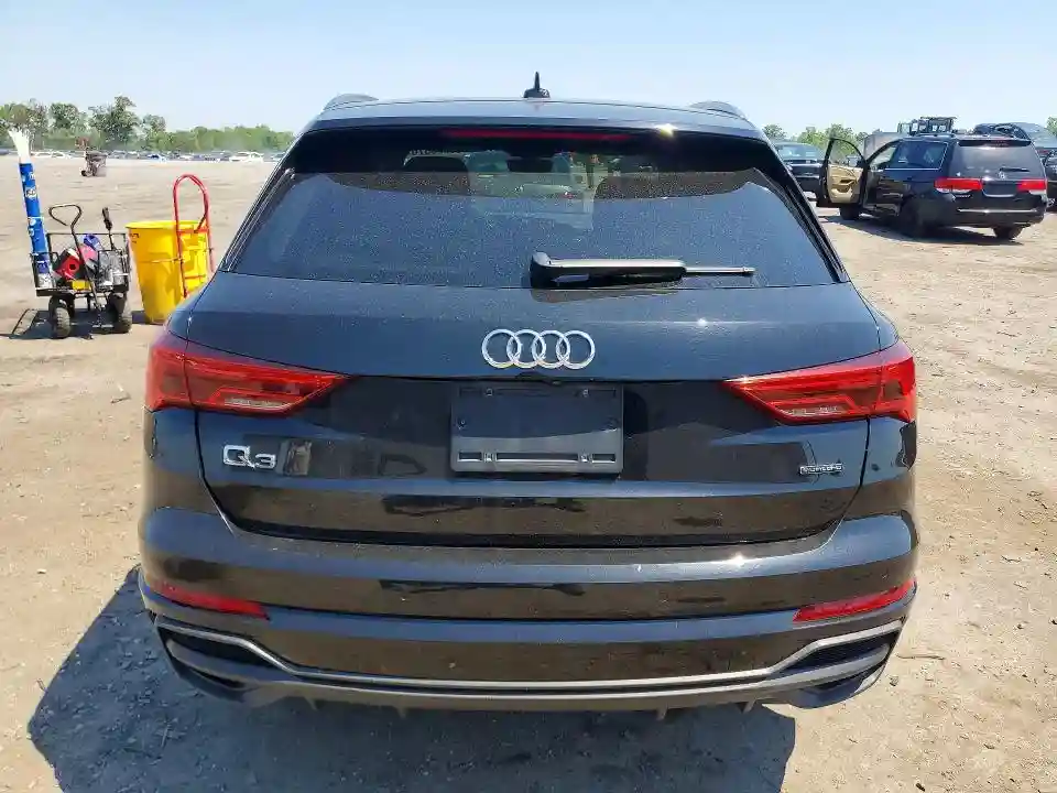 WA1EECF34P1015366 2023 AUDI Q3-5