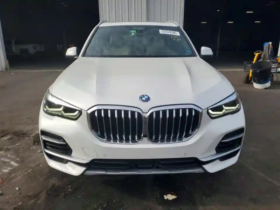 5UXTA6C03N9M02413 2022 BMW X5-4