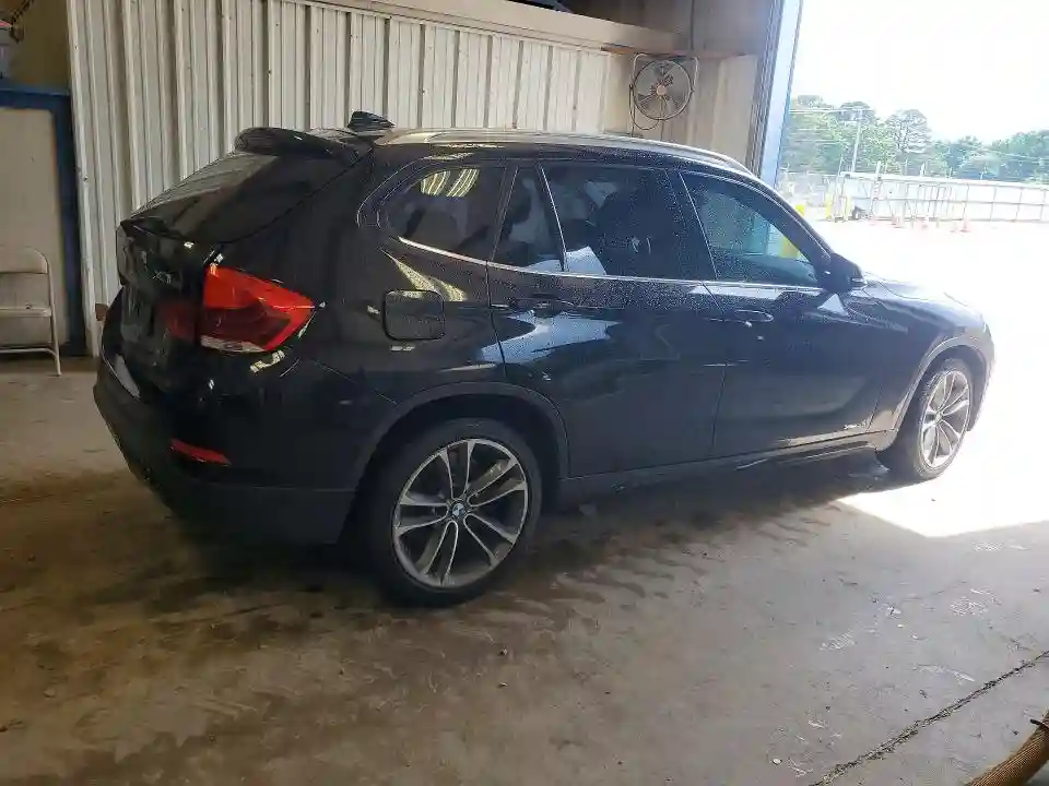 WBAVM5C53DVV89582 2013 BMW X1-2