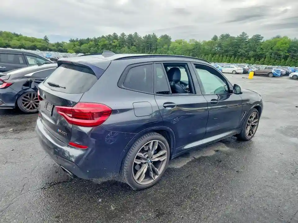 5UXTS3C5XJ0Y98560 2018 BMW X3-2