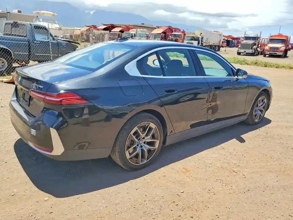 WBY33FK05SCT65214 2025 BMW ALL OTHER-2