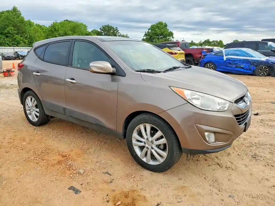 KM8JU3AC4BU197992 2011 HYUNDAI TUCSON-3