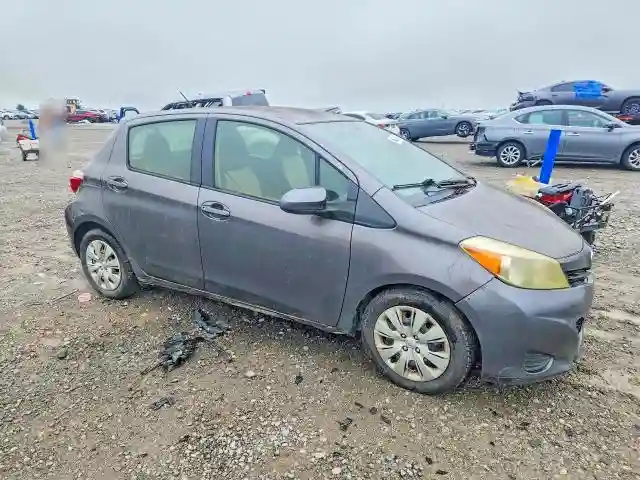 JTDKTUD35DD549073 2013 TOYOTA YARIS-3