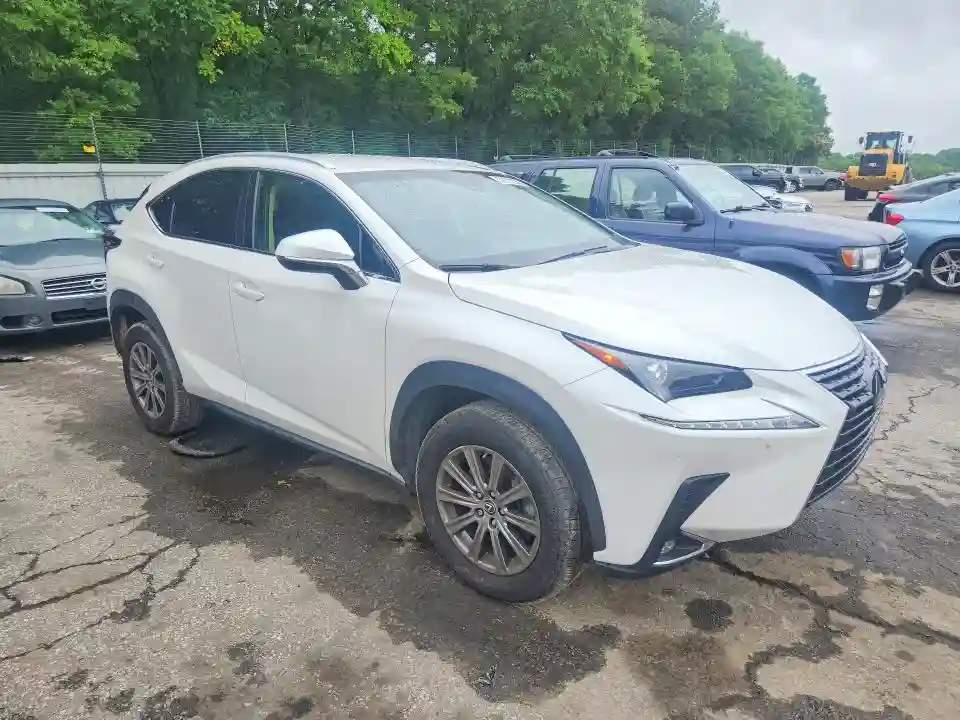 JTJYARBZ8J2092428 2018 LEXUS NX-3
