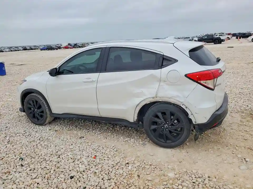 3CZRU5H12NM724213 2022 HONDA HR-V-1