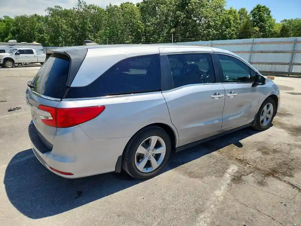 5FNRL6H79JB020141 2018 HONDA ODYSSEY-2