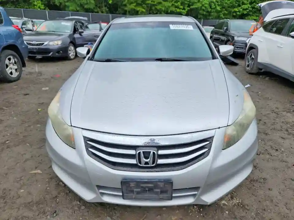 1HGCP2E74BA095607 2011 HONDA ACCORD-4
