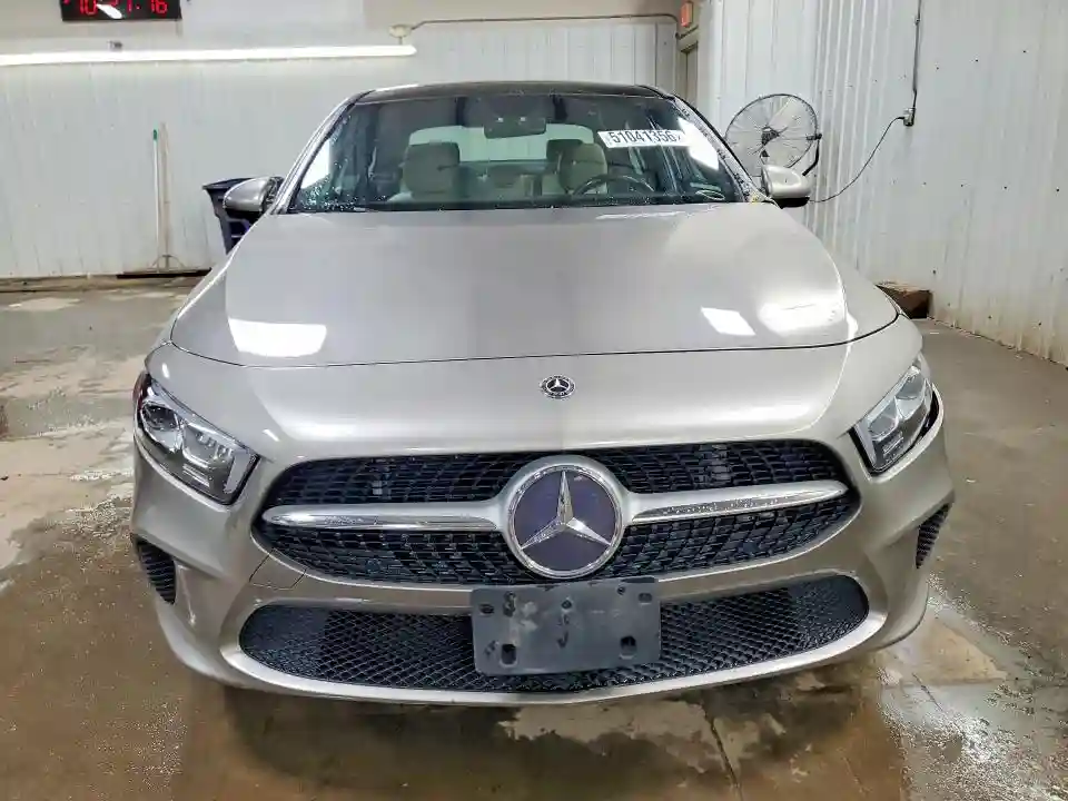 WDD3G4FB5KW018945 2019 MERCEDES-BENZ A-CLASS-4