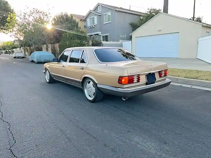 WDBCA33A5DB041393 1983 MERCEDES-BENZ 380-CLASS-2