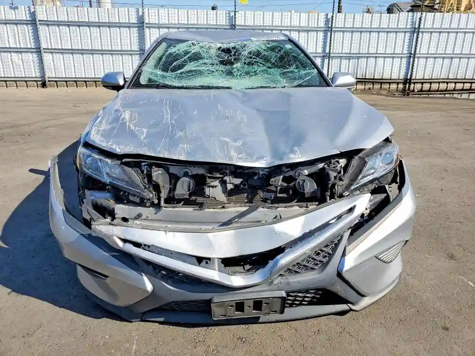 4T1M11AKXLU926077 2020 TOYOTA CAMRY-4