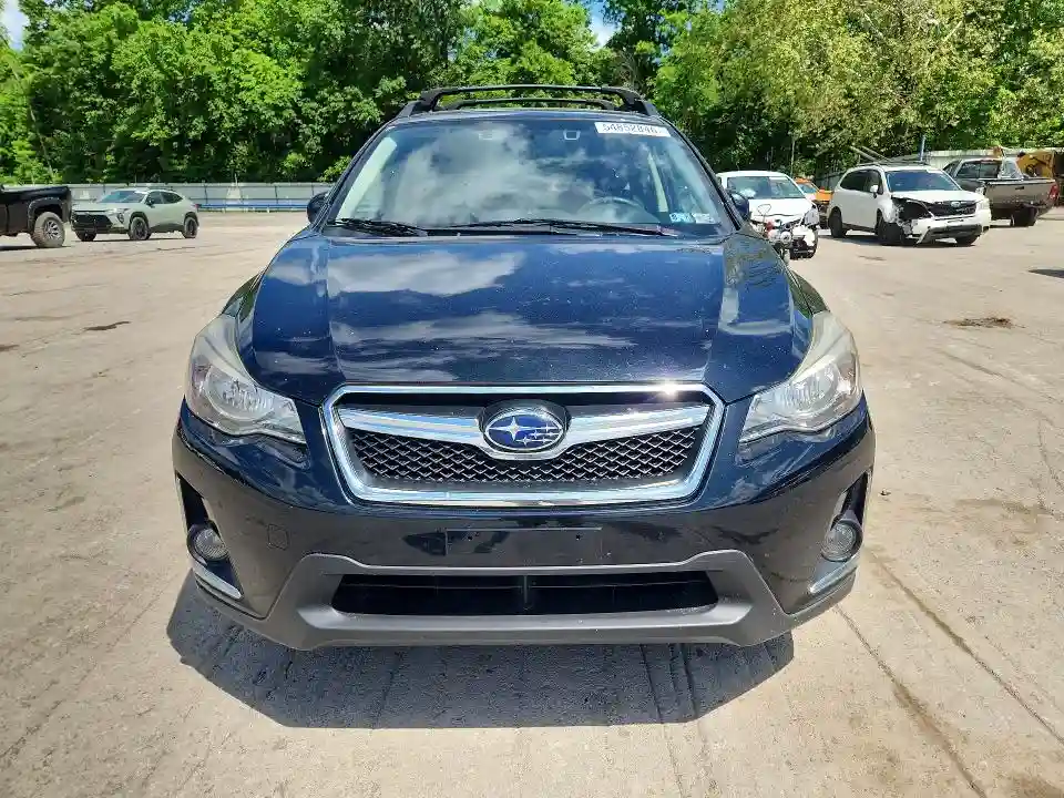 JF2GPADC7H8253223 2017 SUBARU CROSSTREK-4