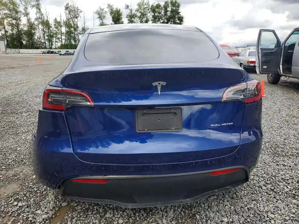 7SAYGDEE7RF064953 2024 TESLA MODEL Y-5