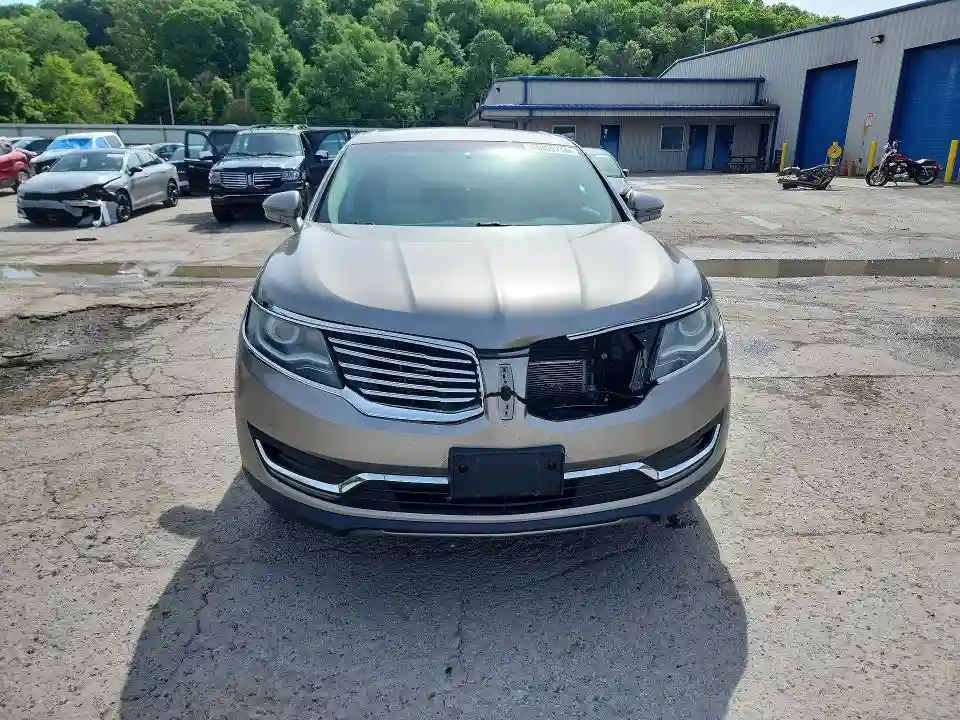 2LMTJ8KR5GBL55033 2016 LINCOLN MKX-4