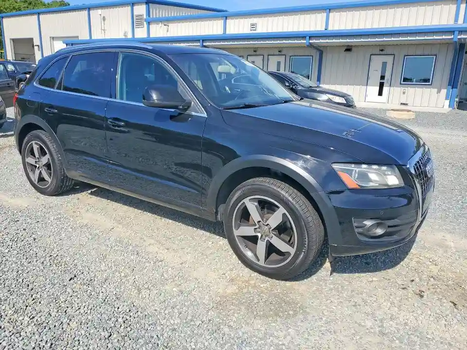 WA1VKAFP7AA010329 2010 AUDI Q5-3