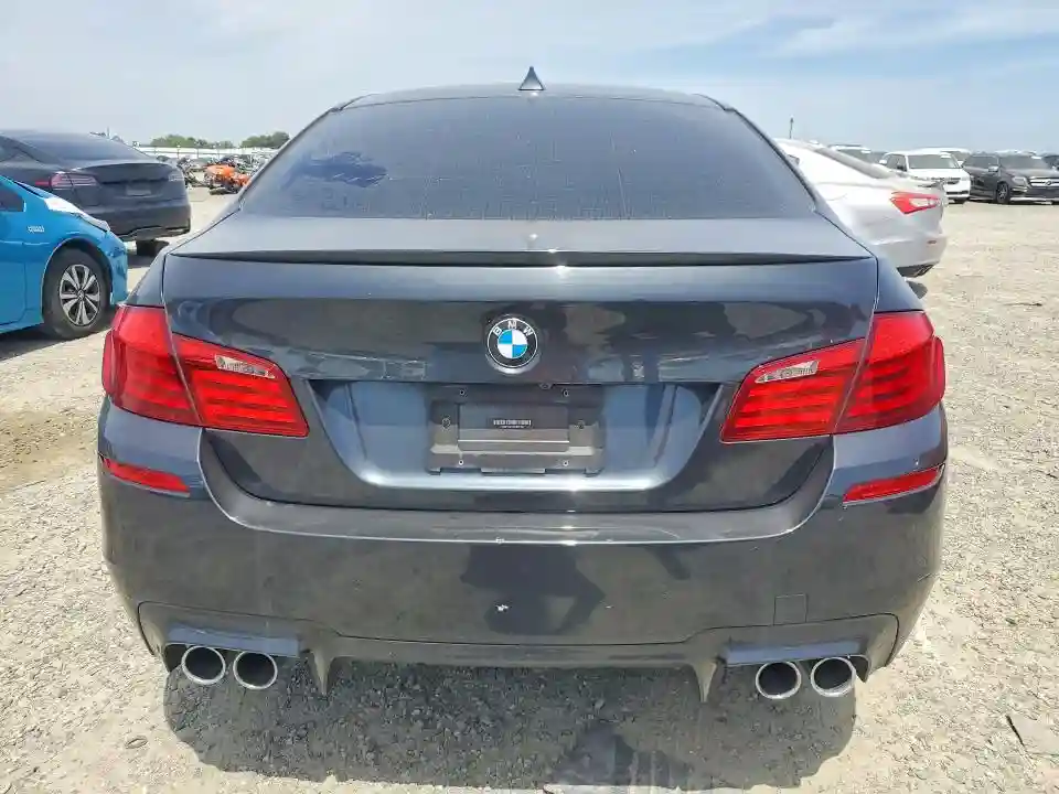 WBSFV9C59DD095852 2013 BMW M5-5