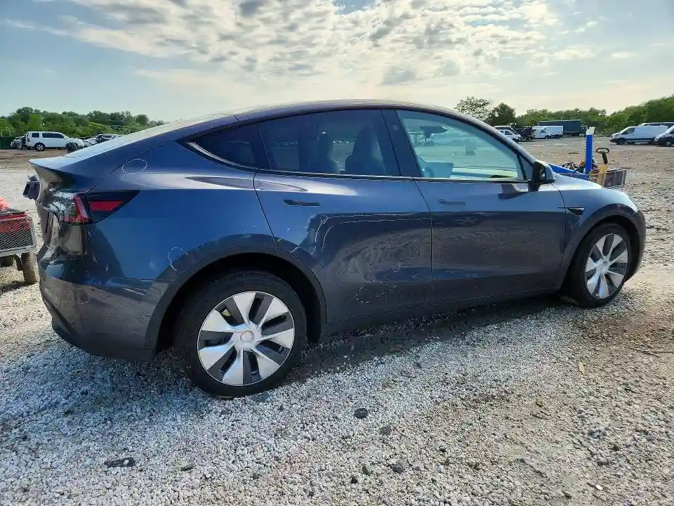 7SAYGDEE1PF911141 2023 TESLA MODEL Y-2