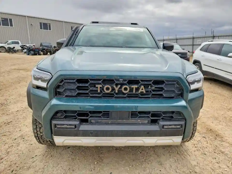 JTEVB5BR1S5010742 2025 TOYOTA 4RUNNER-4