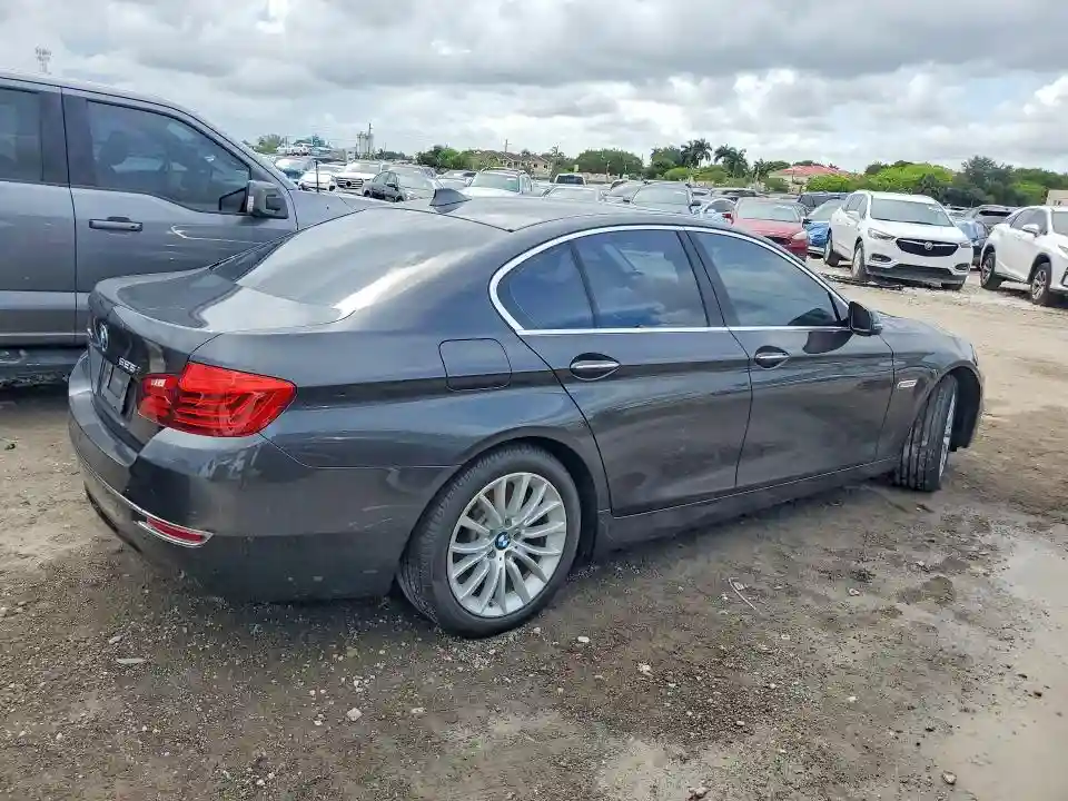 WBA5A7C52GG150936 2016 BMW 5 SERIES-2