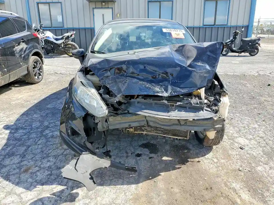 3FADP4BJ2JM142235 2018 FORD FIESTA-4