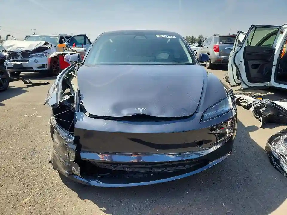 5YJ3E1EAXRF873274 2024 TESLA MODEL 3-4