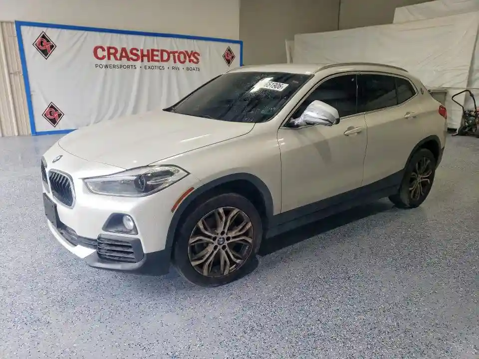 WBXYJ5C39JEF77980 2018 BMW X2-0