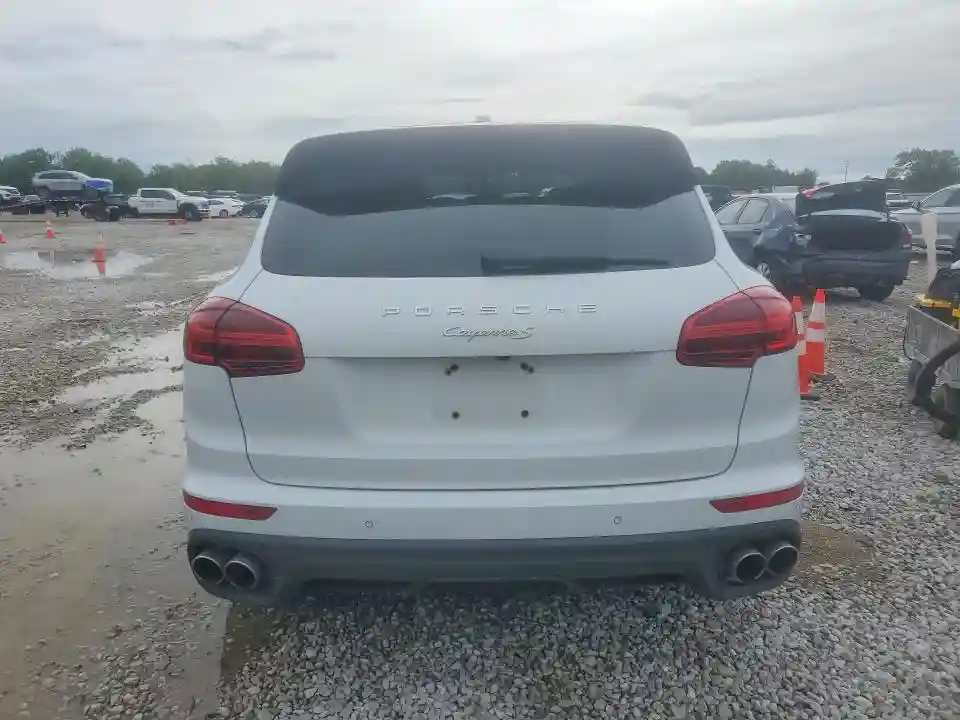 WP1AB2A27FLA61149 2015 PORSCHE CAYENNE-5