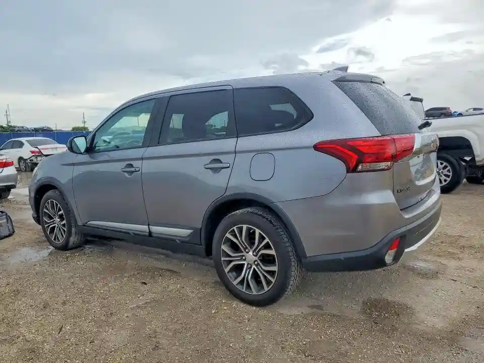 JA4AZ2A31HZ051720 2017 MITSUBISHI OUTLANDER-1