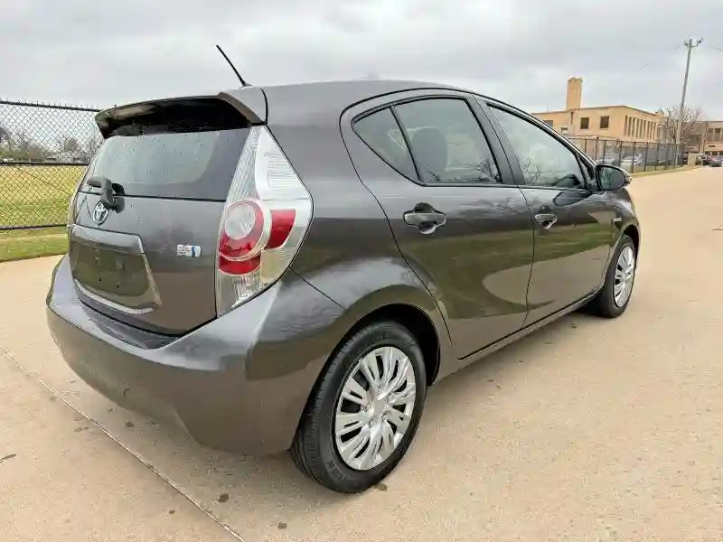 JTDKDTB39E1572823 2014 TOYOTA PRIUS-3