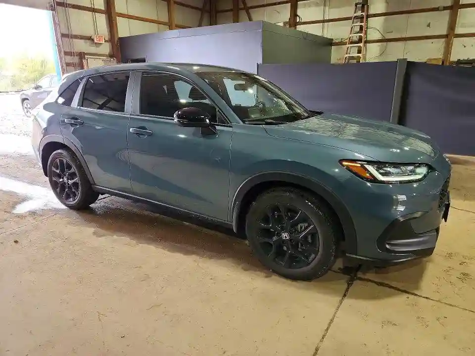 3CZRZ1H56PM745422 2023 HONDA HR-V-3