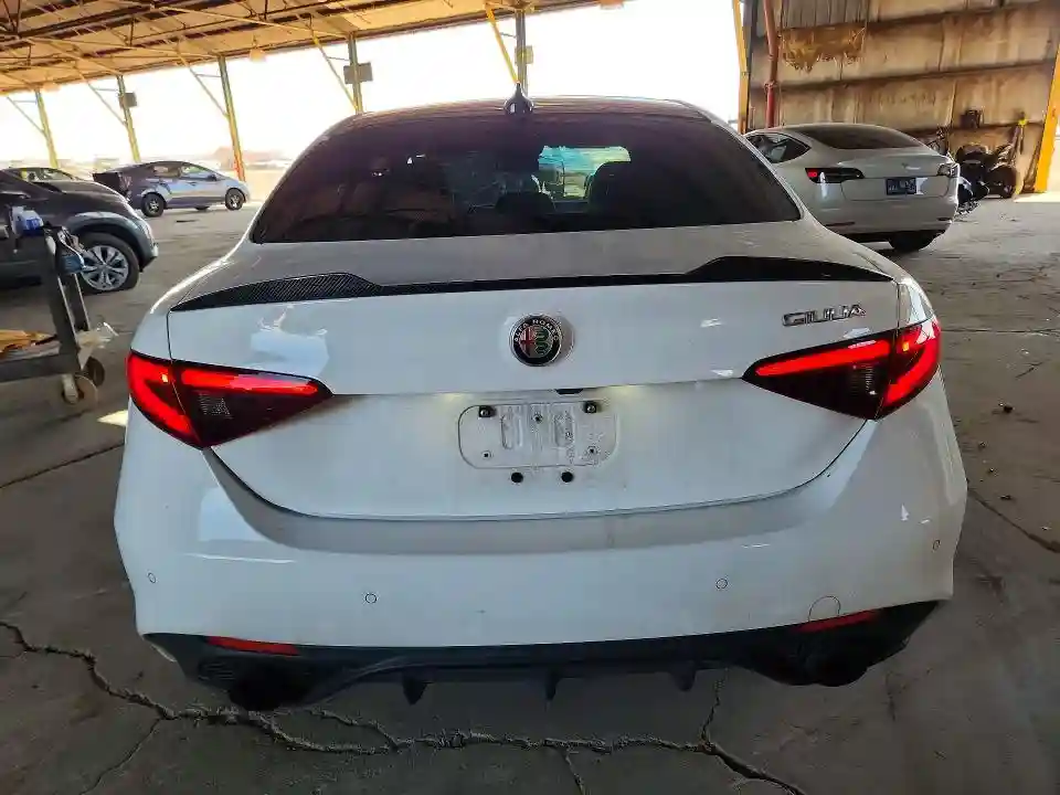ZARFAEBNXH7544544 2017 ALFA ROMEO GIULIA-5