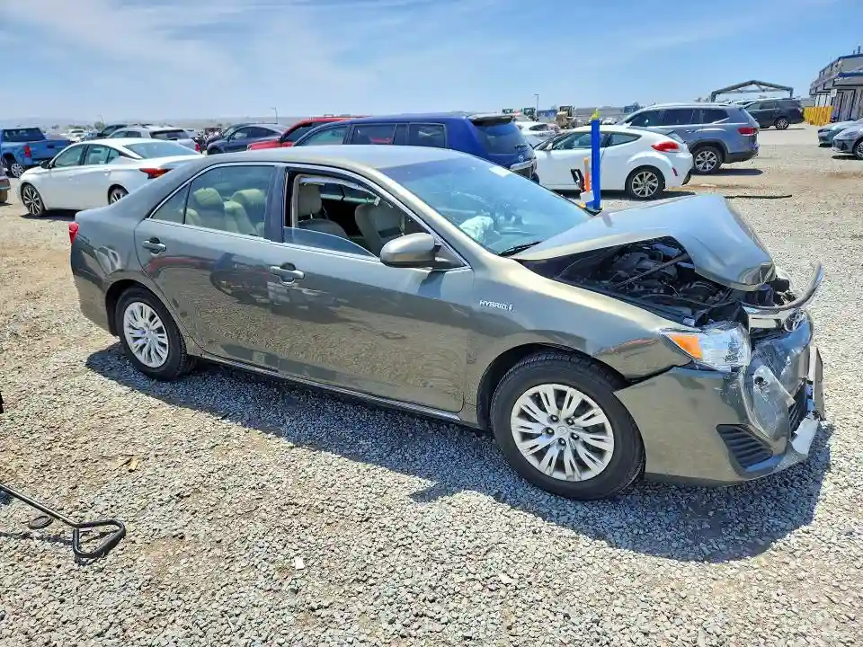 4T1BD1FK4EU136042 2014 TOYOTA CAMRY SOLA-3