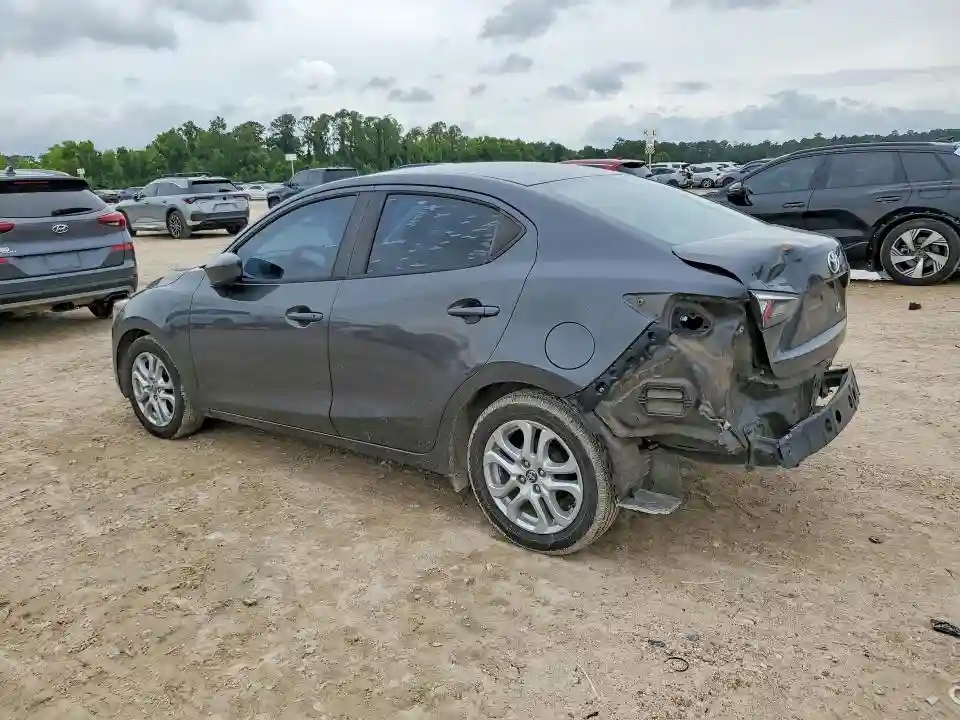3MYDLBYV3HY186236 2017 TOYOTA YARIS-1