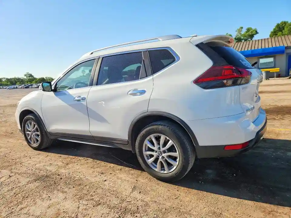 KNMAT2MV0JP539515 2018 NISSAN ROGUE-1