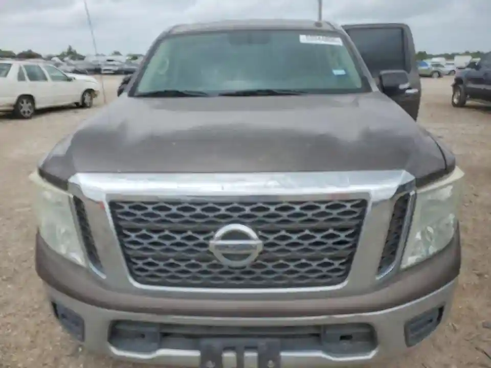 1N6AA1EK8HN533131 2017 NISSAN TITAN-4