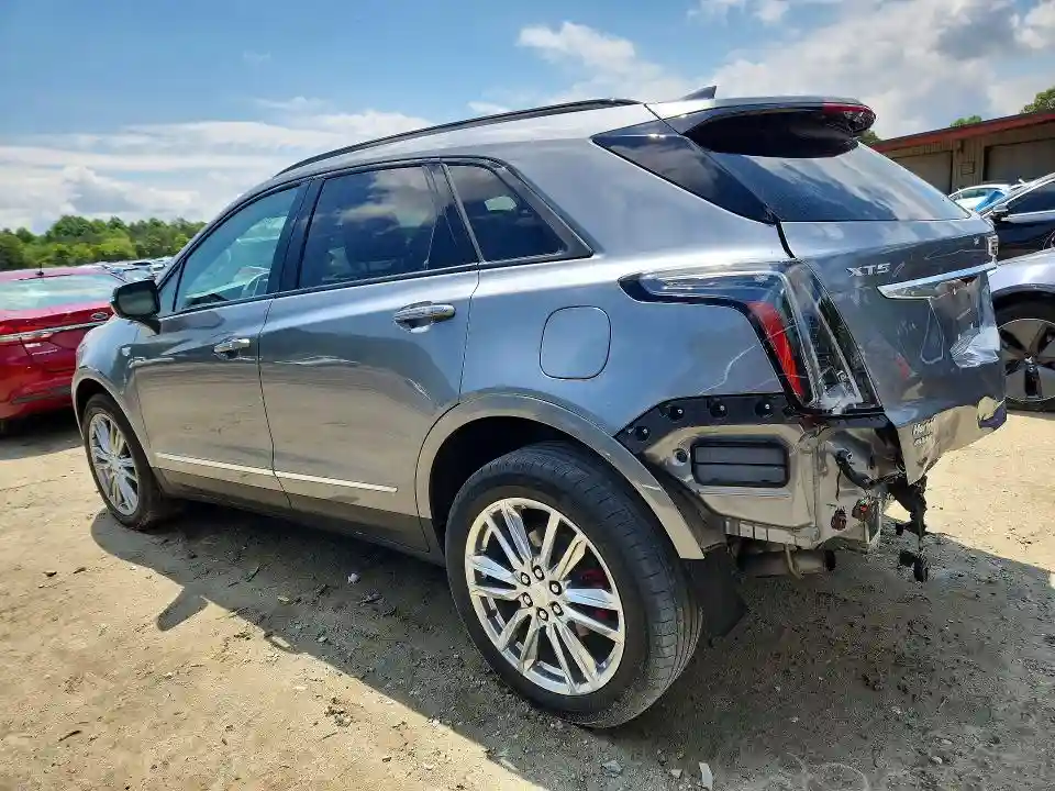 1GYKNGRS7NZ145542 2022 CADILLAC XT5-1