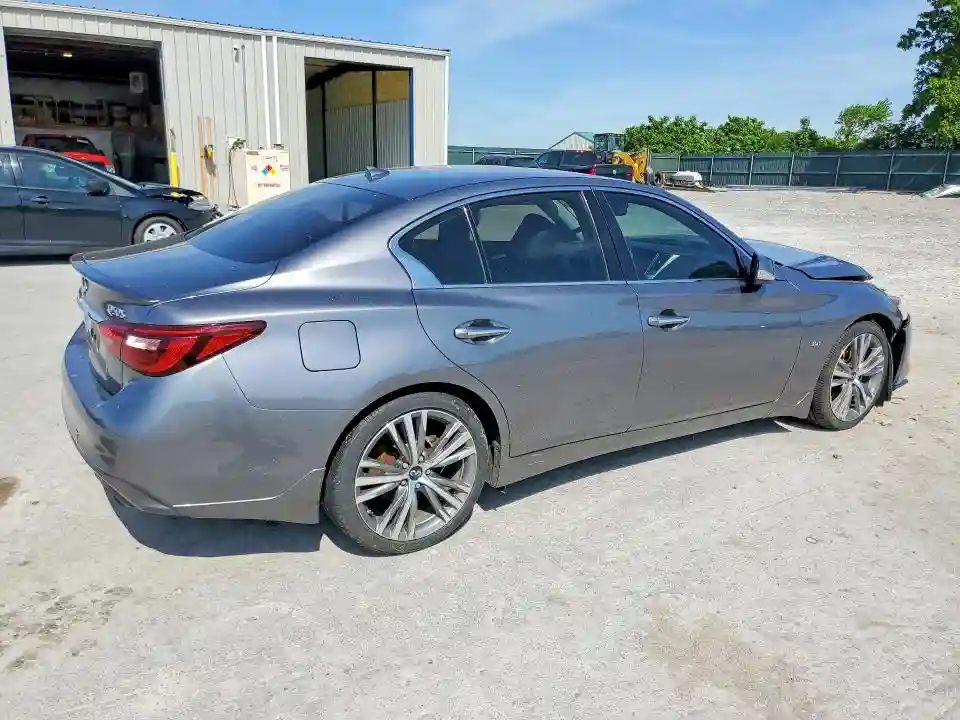 JN1EV7AR5JM441889 2018 INFINITI Q50-2