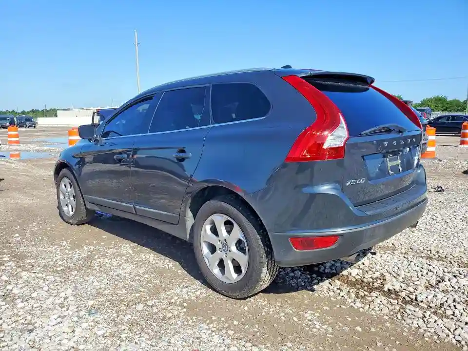 YV4952DL2D2382063 2013 VOLVO XC60-1