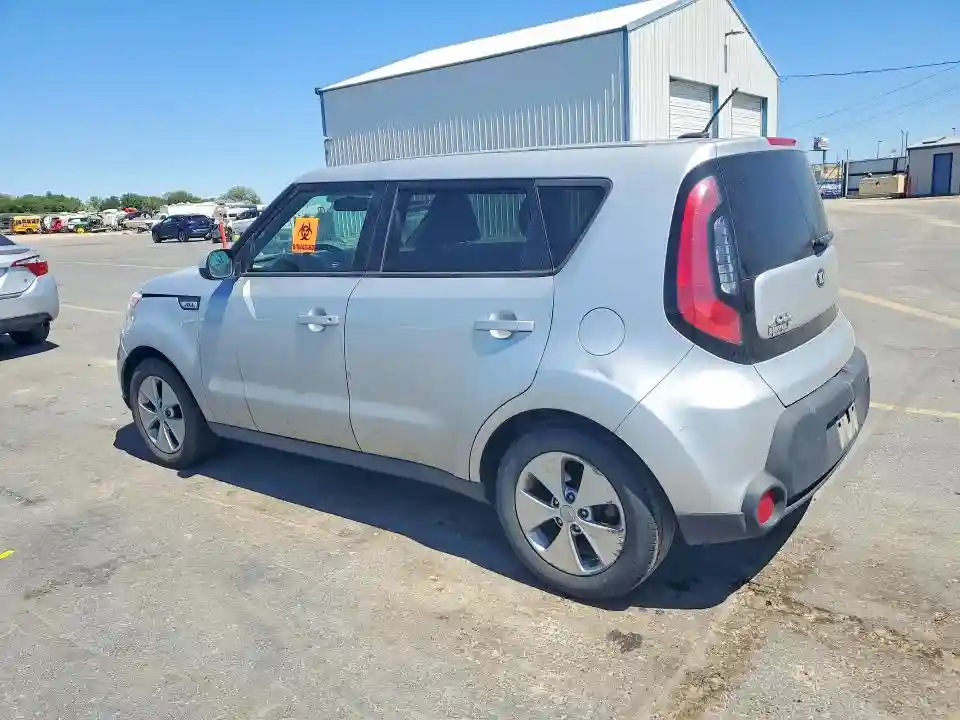 KNDJN2A24G7852774 2016 KIA SOUL BASE-1