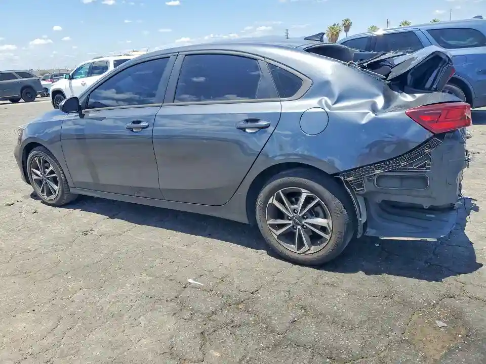 3KPF24AD4PE693797 2023 KIA FORTE LXS-1